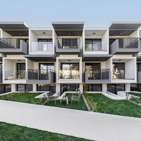 Live The Luxe Apartment Kallithea  Екстериор снимка