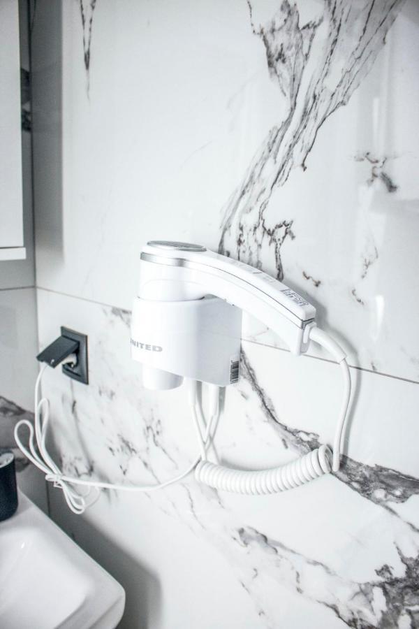 Live The Luxe Apartment Kallithea  Екстериор снимка